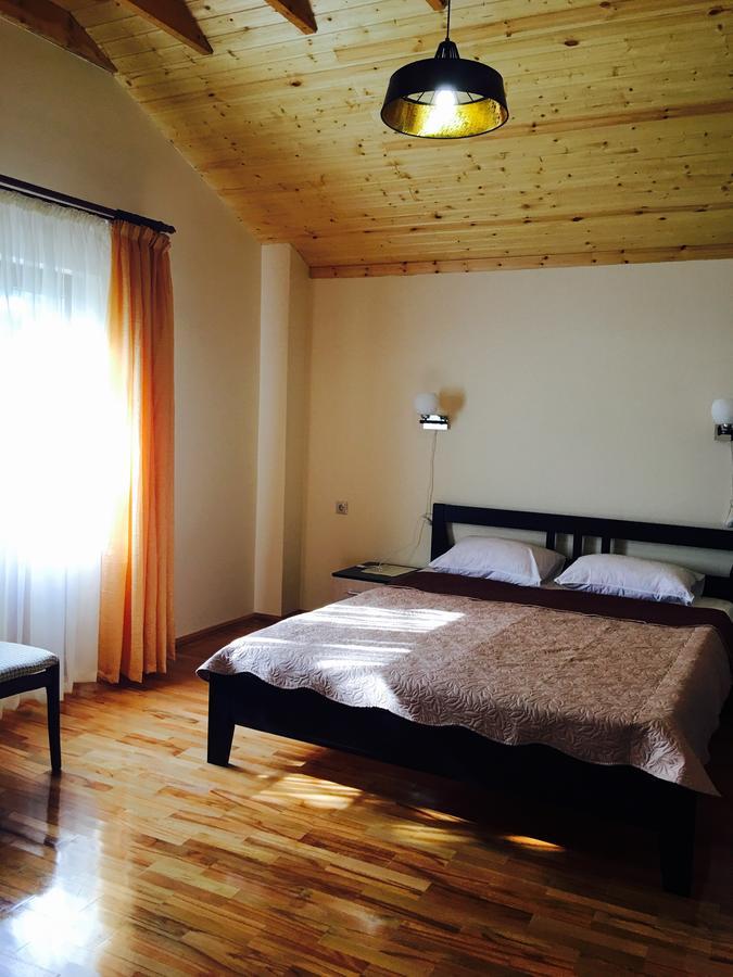 Киараз Старт Hotel Pițunda Exterior foto